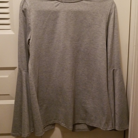 NWT Godshield turtleneck top w/bell sleeves Sz. M - Picture 3 of 7